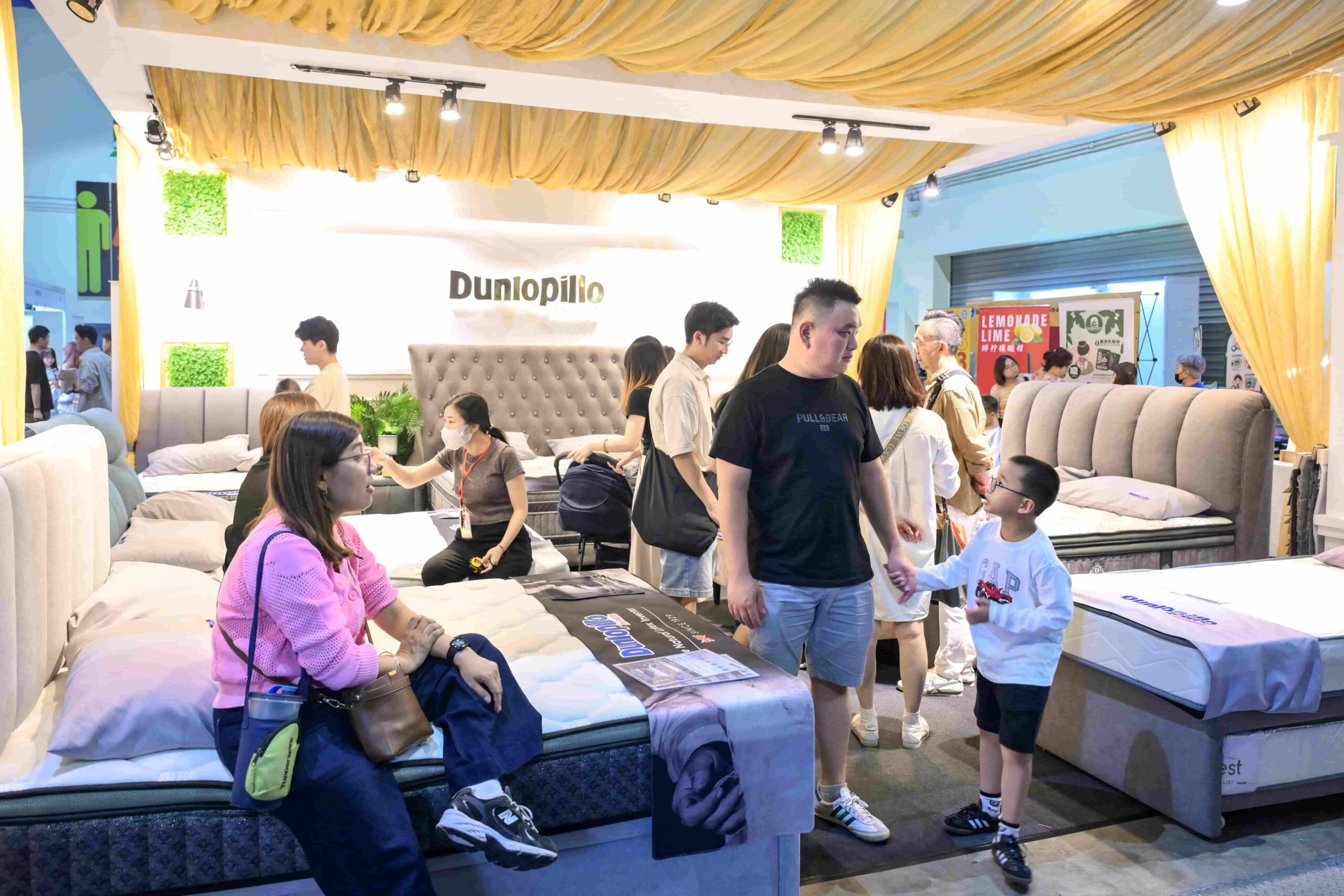 Dunlopillo mattress